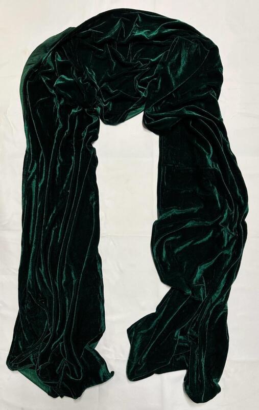 New Women&rsquo;s Green Velvet Shawl/Scarf, 20&rdquo; x 121&rdquo;