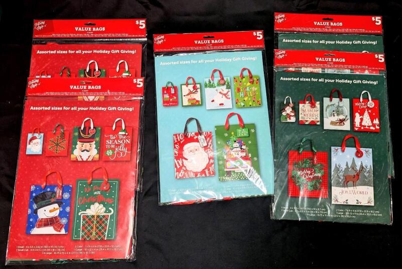 30 New Assorted Christmas Gift Bags, 5 Packs of 6 - Sizes From 6.5" to 15" Tall (See Description For All Sizes)
