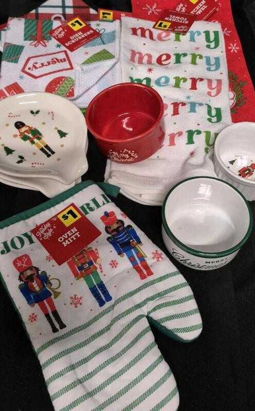 Great New Kitchen Christmas Decor - Hand Towels, Cloths, Ramekins, Spoon Holders & Oven Mitt