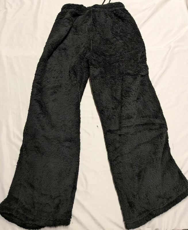 New Size Medium Women's Super Soft Sweatpants.
