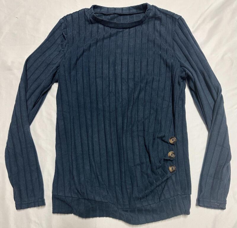 New Women&rsquo;s Small Ribbed Knit Sweater with 3-Button Side Detail
