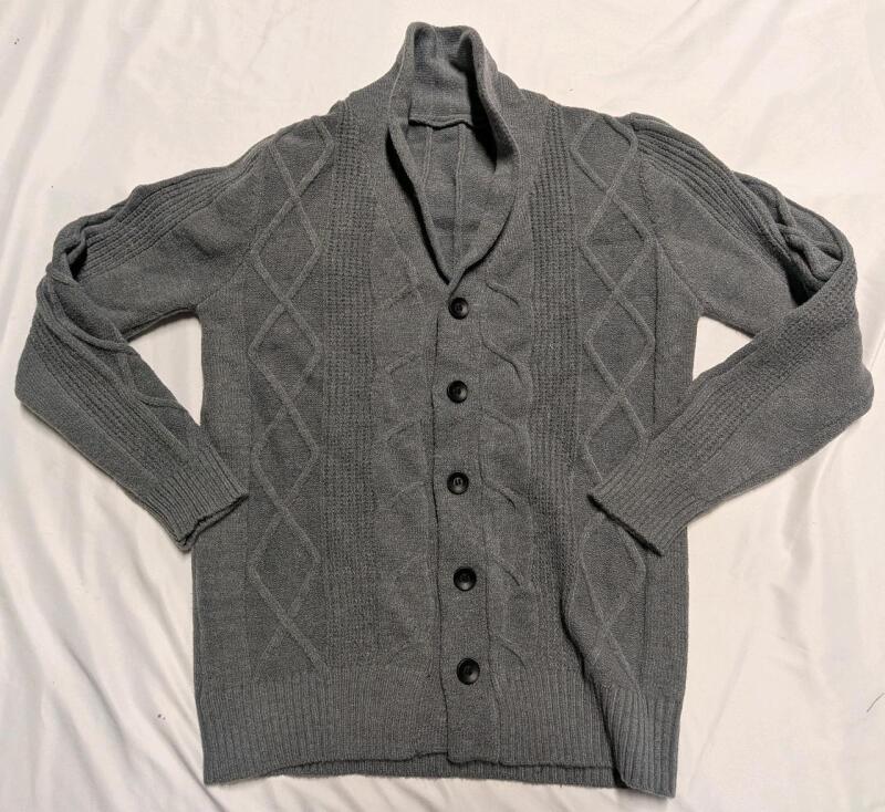 New Unlisted Size Women's Cardigan. 16" wide shoulders. Appears to be roughly size large