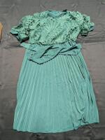 New Size 2XL Women's Pleated Dress