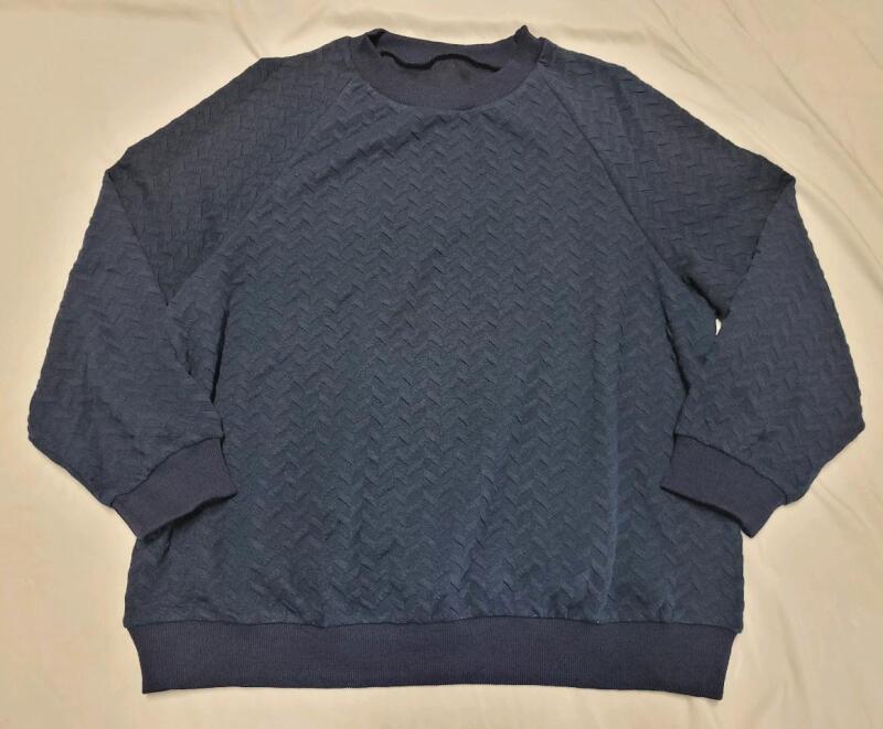 New Women's Sz. XL Shein Curve Navy Blue Crew Neck Sweater