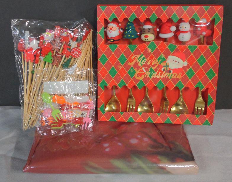 New Christmas Picks, Holiday themed cutlery and Table cloth