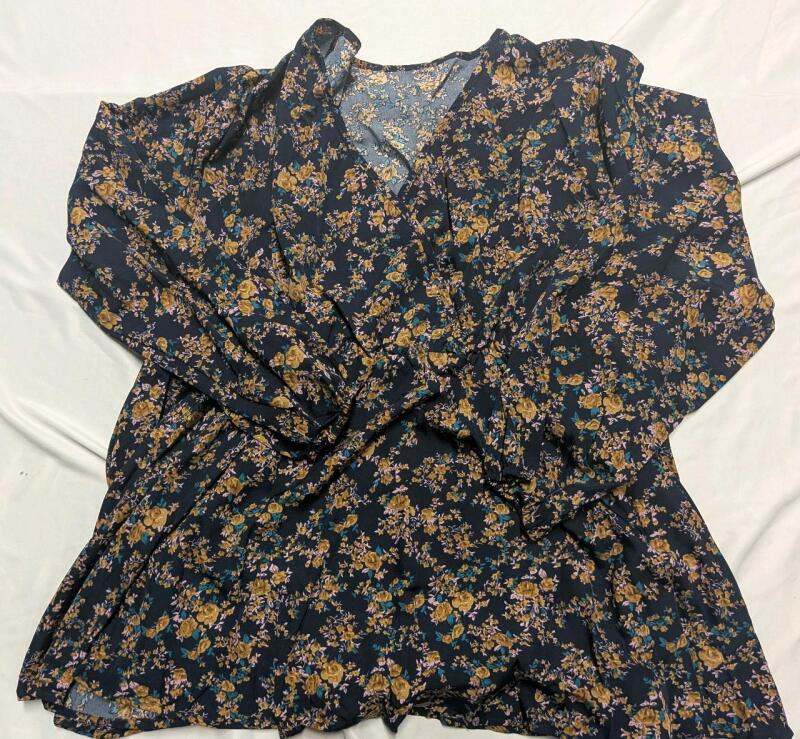 New Size 5XL Woman's Floral Blouse.