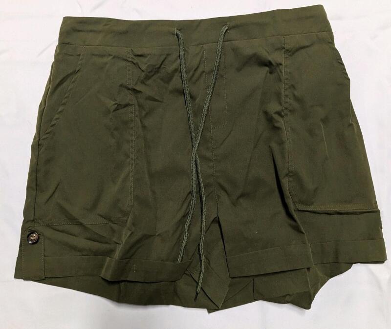 New: Size 0XL Women's - Olive Green Shorts