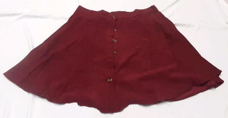 New Women's Sz. XL Button Up Skirt