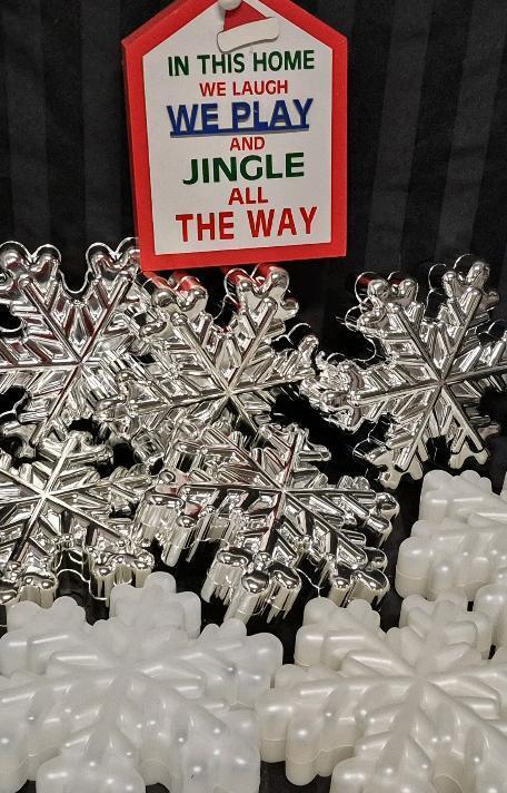 9 New Christmas Decor - Snowflakes & Sign