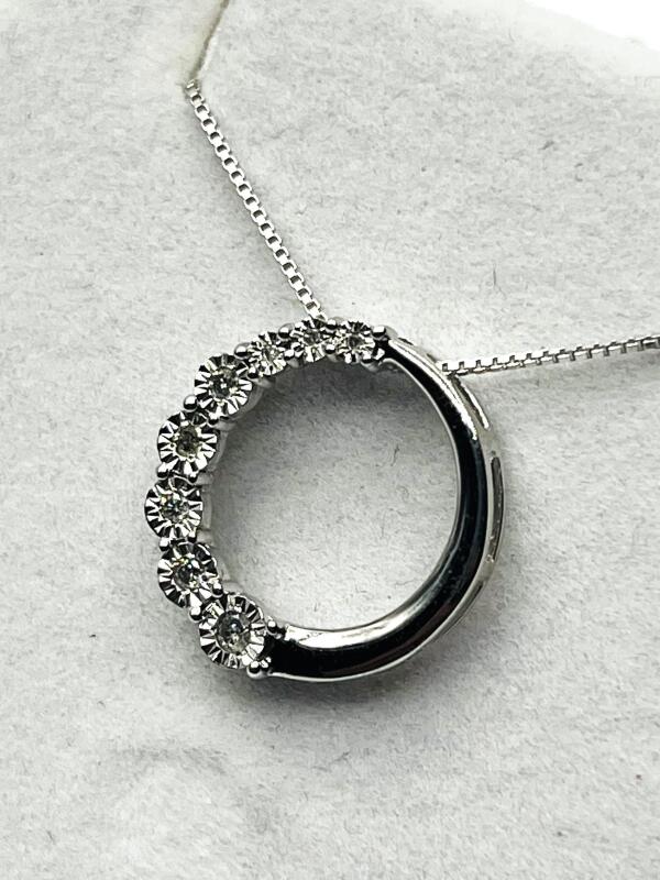 Sterling Silver Natural Diamond (0.11ct) Circle Pendant with Sterling Silver Chain, Retail $550.00.