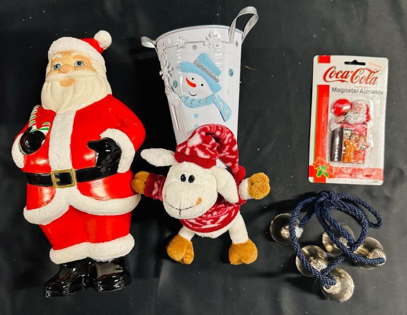 5 Assorted Christmas Decorations - See Photos/Description