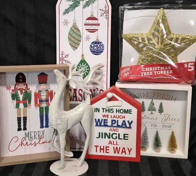 New Christmas Decor - Tallest Sign 18.5"