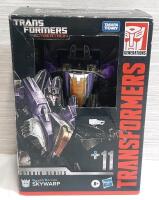 New Transformers: War for Cybertron Skywarp Figure