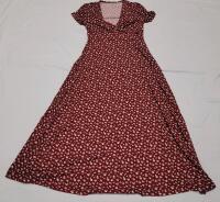 New Women's Sz. Medium Floral Print Burgundy Sun Dress