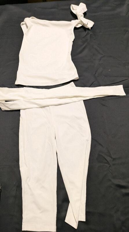 New Size XS Women's 2 Piece Outfit