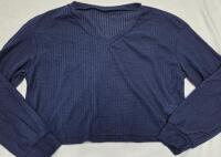 New Sz Medium Women's Lightweight Top