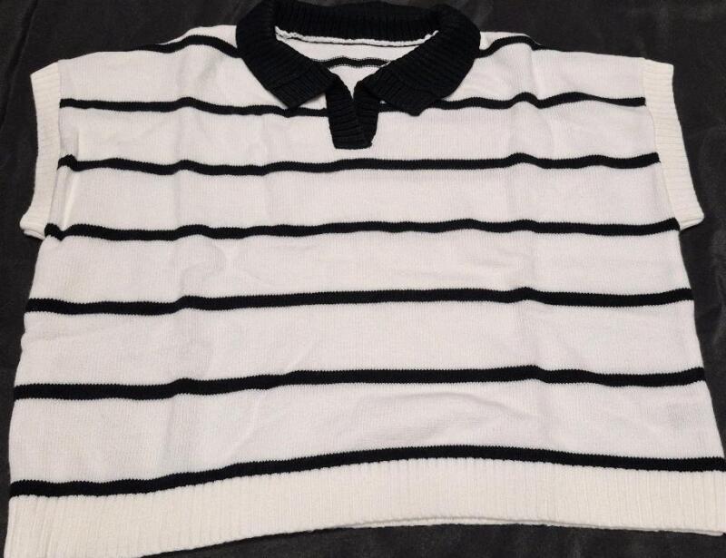 New sz L Women's Knit Collared Top