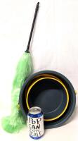 New Static Duster, Magic Dusting Tool 25.75" Long & Collapsible Bucket 10.5" &times; 9.75" Tall