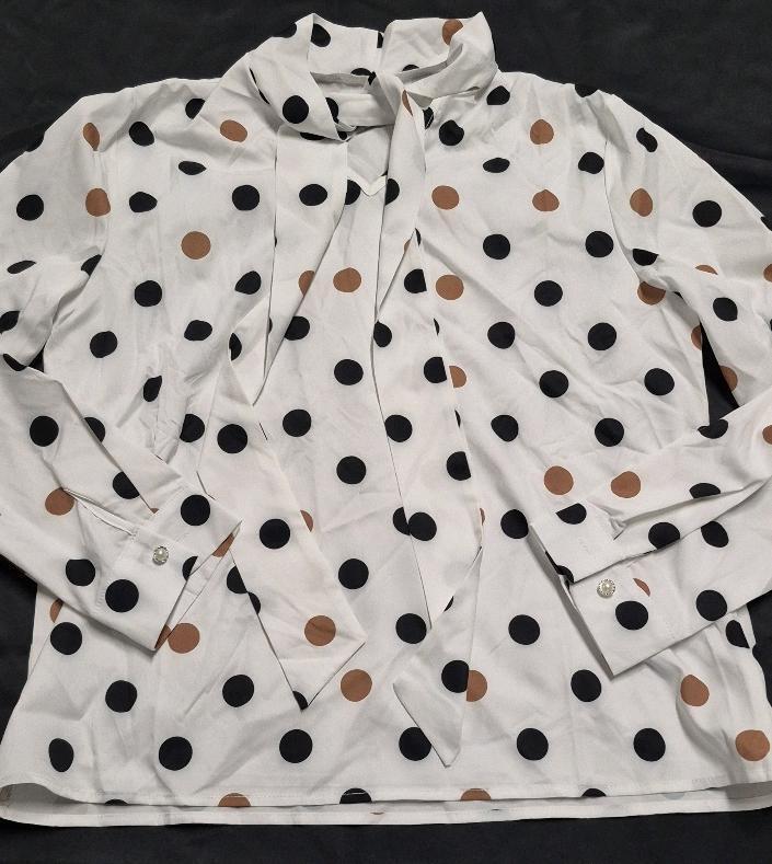 New sz Large Women's Polka Dot Blouse