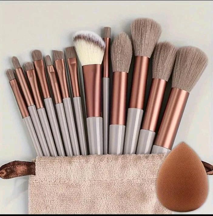 13 New Makeup Brushes Set Soft Fluffy Professional Cosmetic Brushes & Makeup Sponge