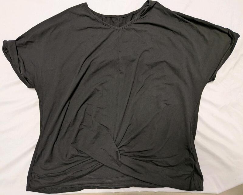New Size XXL Women's V neck Tee