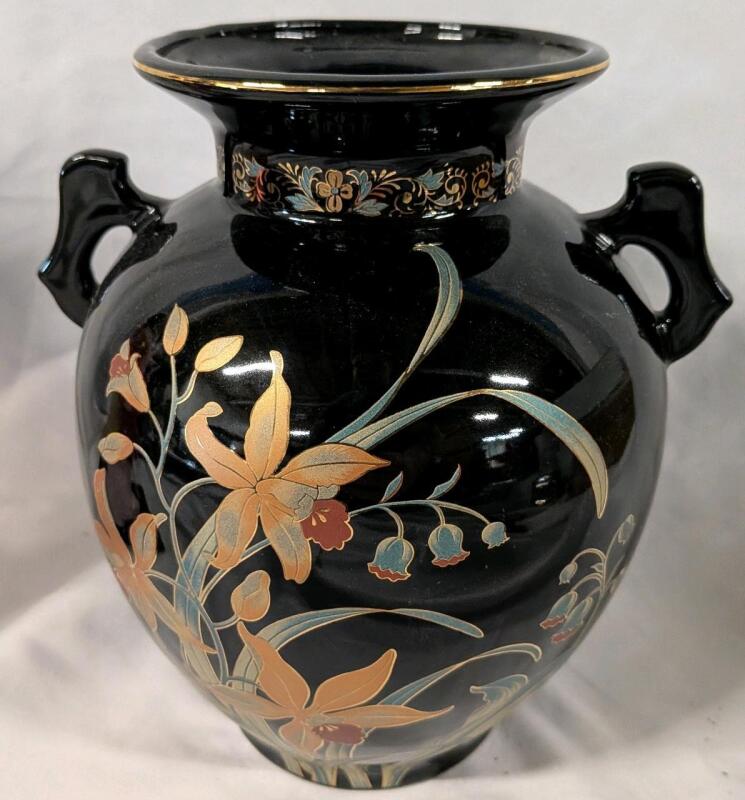 Vintage Double Handled Japan Vase. See photos for stamp. No Chips Or Cracks Noted.