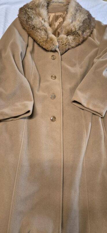 Women's sz 2XL/3XL? Wool & Fur Collar Coat 3/4 Length