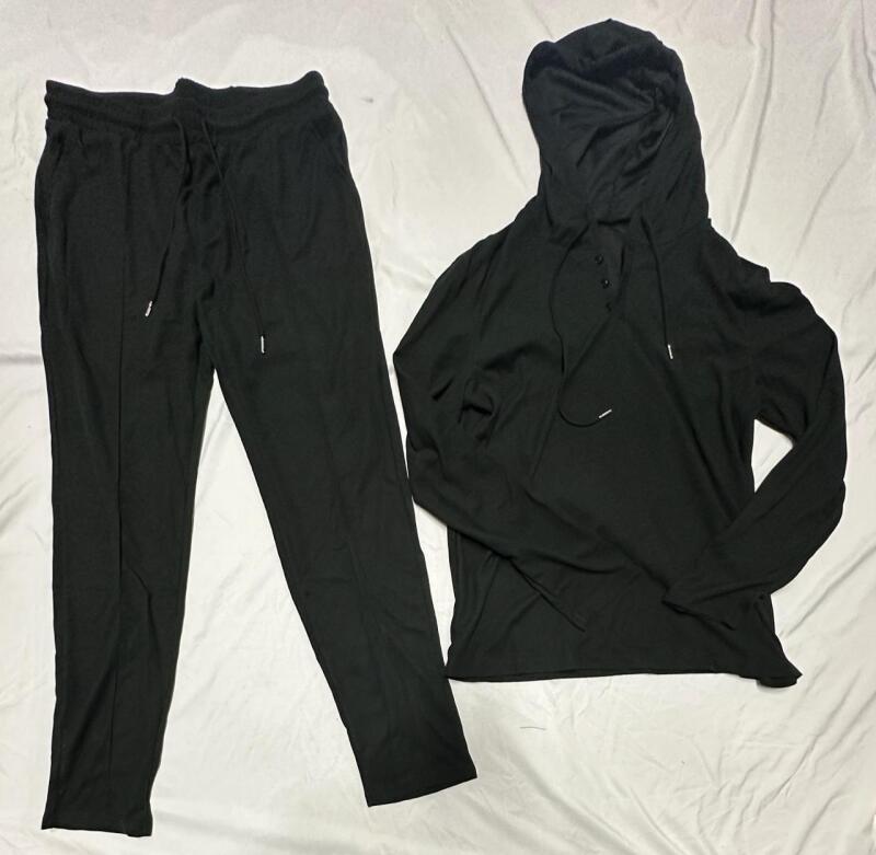 New Men&rsquo;s Large Exercise Outfit, Includes Breathable Pants and Hoodie