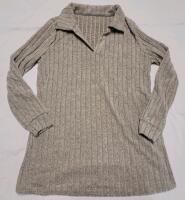 New Women's Sz. Medium (6) Grey Long-Sleeve Collared Top