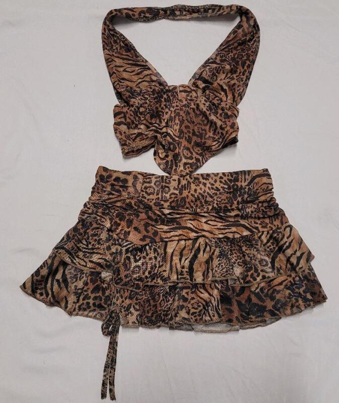 New Women's Sz. XXS (0) Leopard Print Two-Piece Top and Skirt Set.