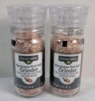 Two (2) New Clover Valley Himalayan Pink Salt & Grinder Combo Containers . Each 3oz. (85g) bottle. Best Before 12 /09 / 2025