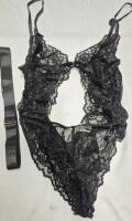 New sz Medium Women's Black Lace Teddy
