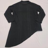 New Women's Sz. 3XL Curve Black Long-Sleeved Textured Knit Top