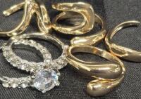 6 New Fun Rings - Bling