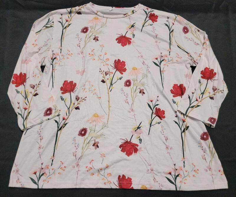 New Women's Sz. 2XL Floral Pattern Top .
