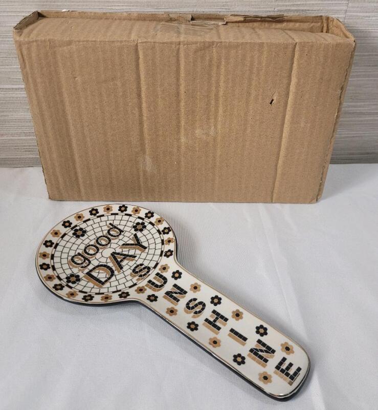 New - Kitchen Ceramic Cooking Spoon Rest.
