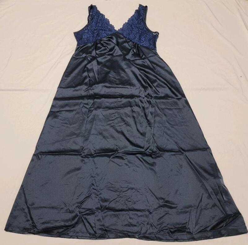 New Women's Sz. 1XL Silk Navy Blue Long Lingerie Nighty