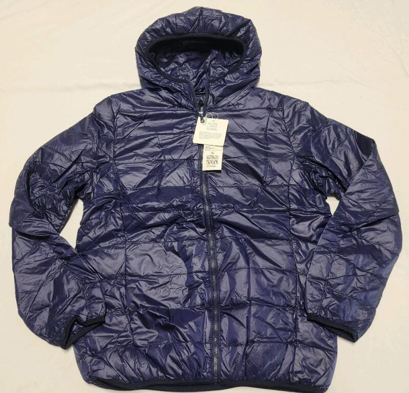 New Women's Sz. XL Navy Blue Ultra Light Down Hooded Jacket .