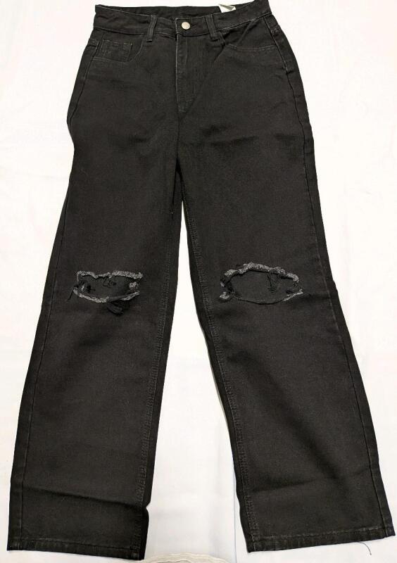 New Size 26 Women'sJeans with Torn Knees