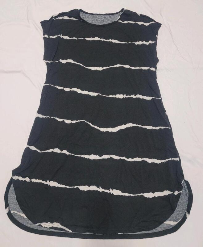 New Women's Sz. 1XL Black and White Striped Sleeveless Pullover Dress.