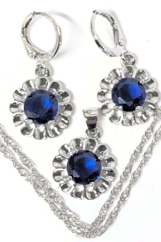 Gorgeous New Sterling Silver Stamped S925 Pendant on 18" Long Chain & Matching Pierced Earrings 1.1" Long