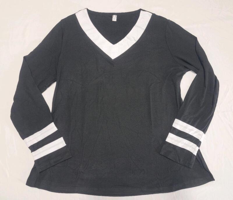 New Women's Sz. Large V-Neck Long-Sleeve Top , Black & White