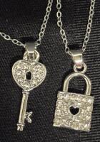New Couple Key & Lock Necklaces - Bling 18" Long Chains