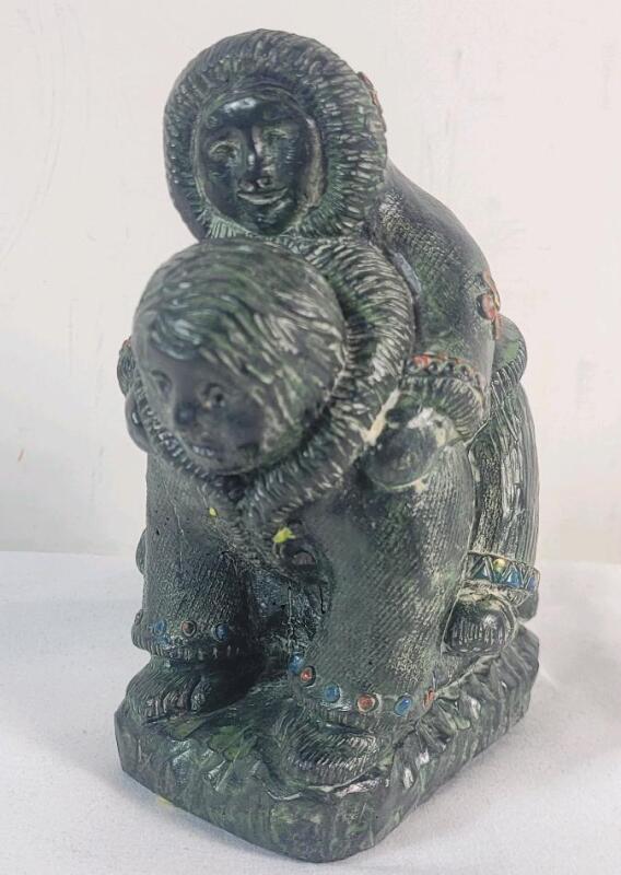 Vintage Original The Wolf Sculpture " INUIT COUPLE " Figurine . Measures 5 &frac14;" tall . Made in Canada