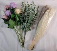 New - Home Decor Faux Floral Roses & Natural Dried Pampas Grass Bouquet.