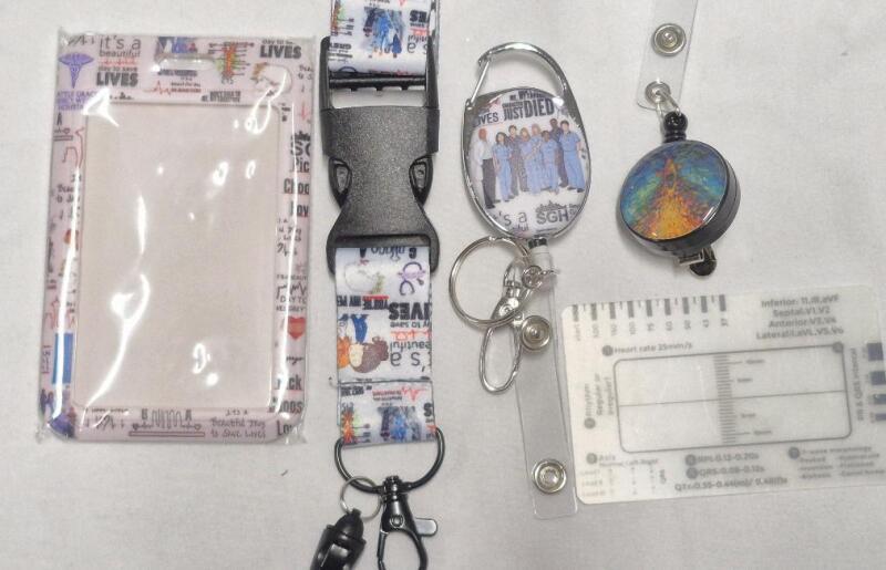 New Grey's Anatomy Badge Holder With Retractable Reel and Lanyard & Medical Card & Badge Retractable Reel Lanyard