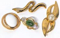 4 Vintage Brooches Incl 2 Signed Up To 2.75" Long