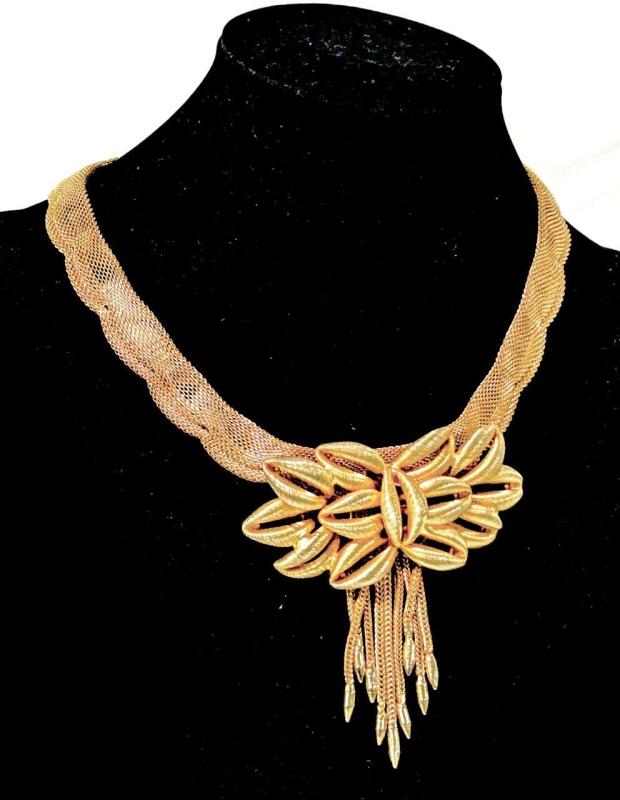 Striking Vintage 1940s Mesh Scalloped Collar Necklace With Slide-In Box Clasp, High Polish, Bulket-End Braided Dangles, 16" Long