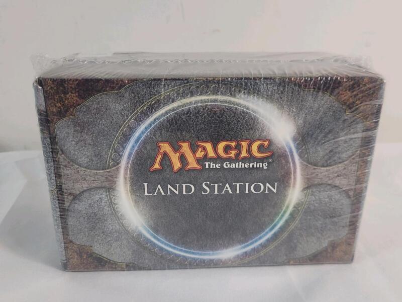 New - Magic the Gathering Land Station Sealed Box . 400 Basic Lands - 80 of Each .