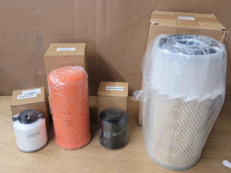 New - Air Filter #HD90205944 , Fuel Filter #HD90205842 , Lube Filter #P551132 & Hydraulic Filter #P174552 Kit for Bobcat Excavator . Retail $200